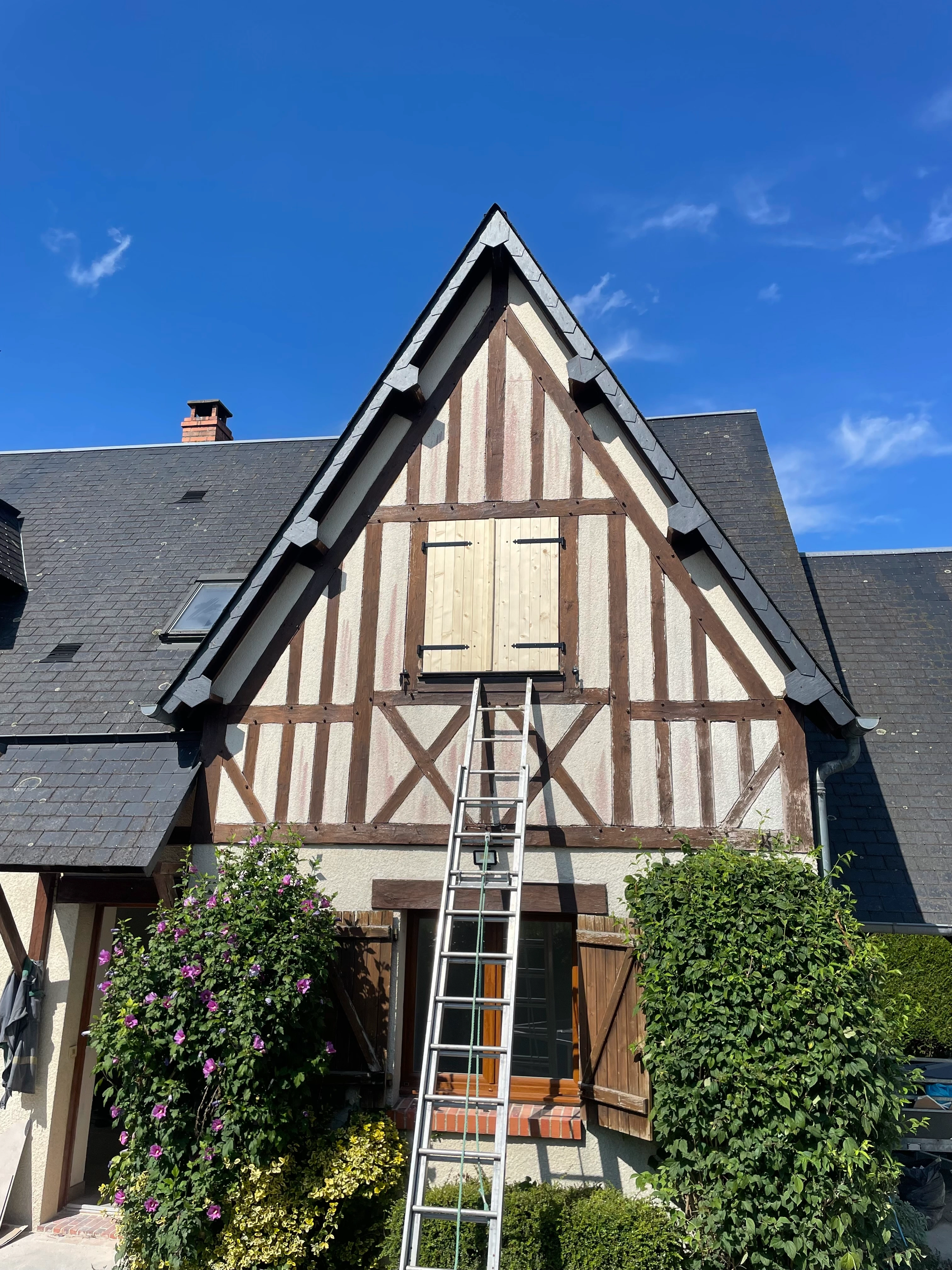 Pose de menuiseries, charpentier Eure